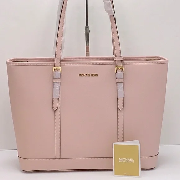 MICHAEL KORS
Jet Set Travel Large Top Zip Shoulder Tote Saffiano Leather

NWT - Picture 13 of 16